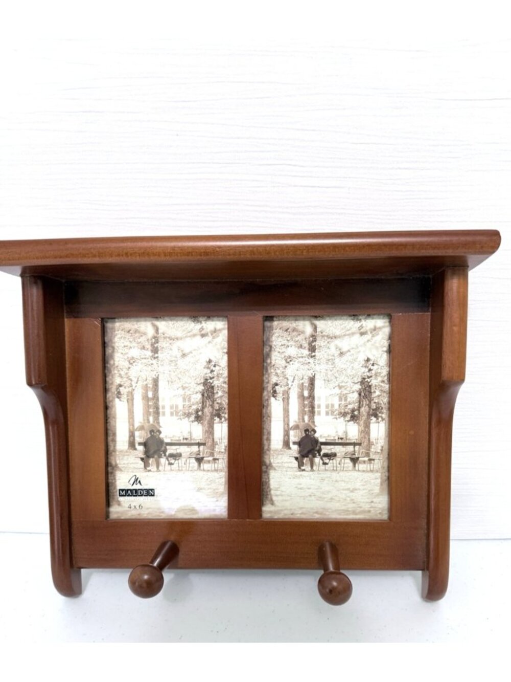 Malden International Wooden Pegs and Plate Shelf with Double Photo Frame